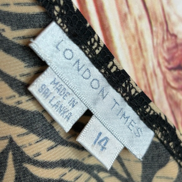 London Times Faux Wrap Dress Size 14 Black and Tan 3/4  Sleeves - Picture 3 of 6